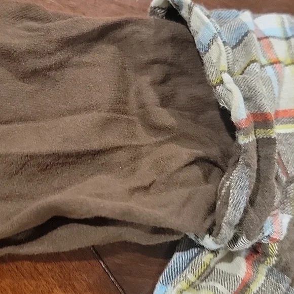 (J13) Cherokee long sleeve button up shirt, size 5T, boys - Picture 4 of 4